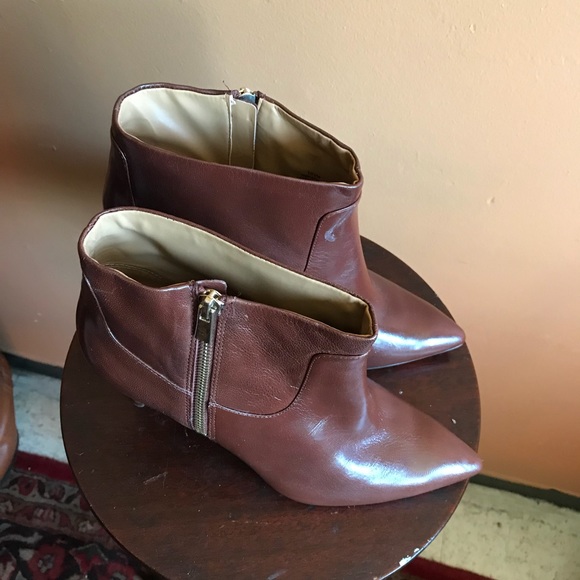 Boots - Picture 2 of 5